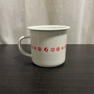 Glossier Camping cup